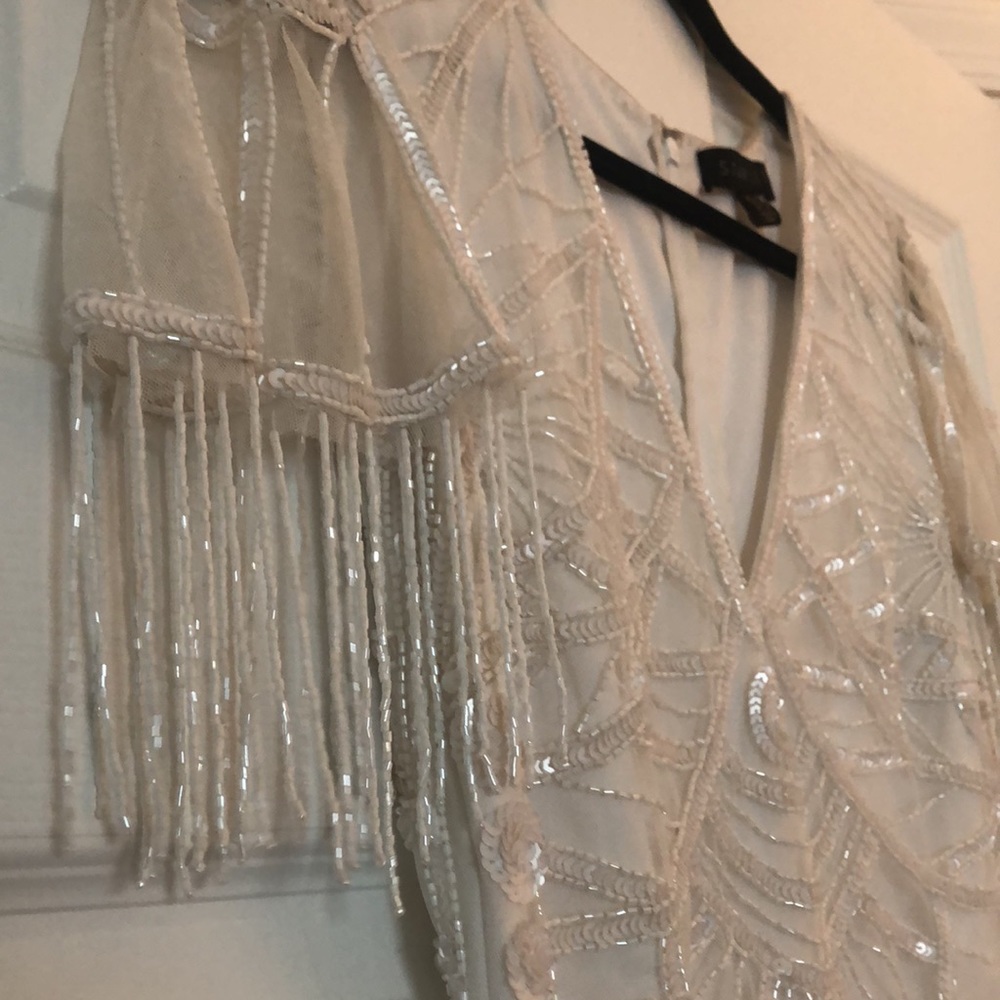 White beaded dress - Picture 6 of 7